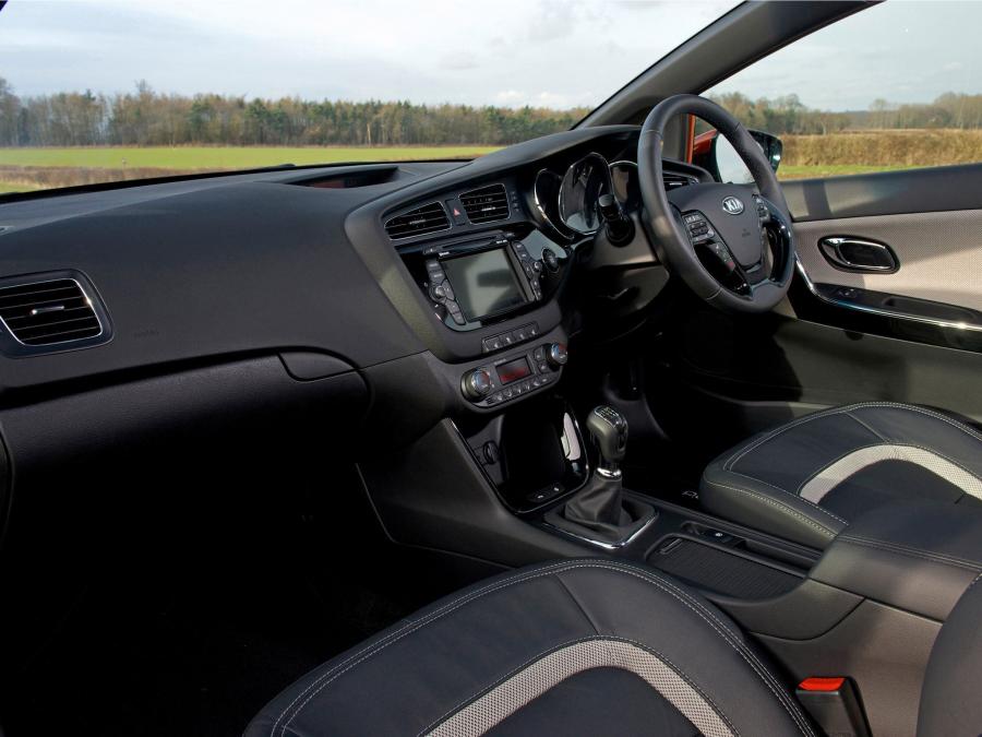  Kia pro_cee&rsquo;d EcoDynamics 2013 года  (UK) (фото 3 из 18)